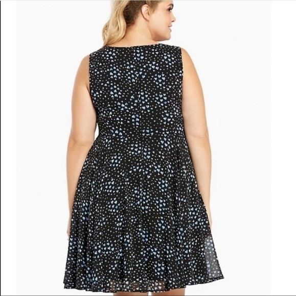 Torrid Black and Blue Heart Print Flounce Skirt Dress Size 20. - Picture 2 of 11